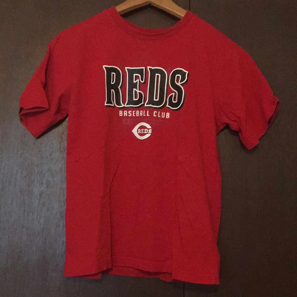 Cincinnati Reds women’s t-shirt